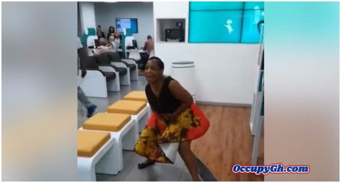 Angry Woman Urinates Middle Banking Hal