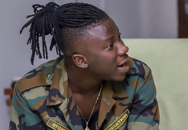 Stonebwoy stops military man from beating his fans