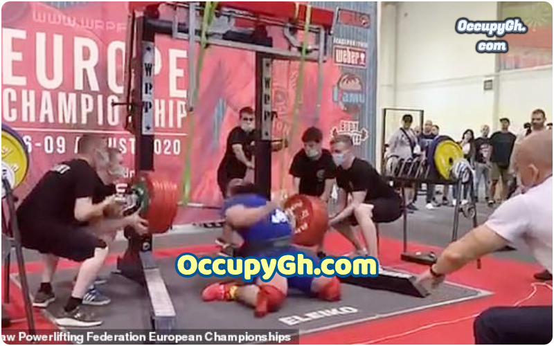 russian weightlifter breaks knees