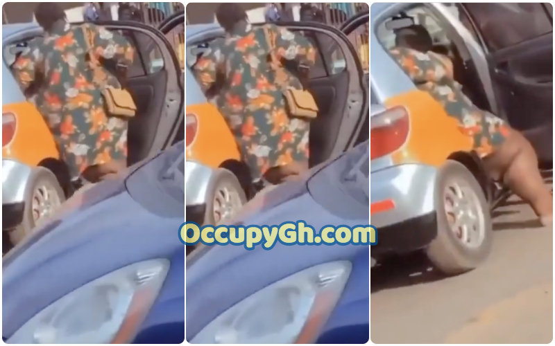 Woman Big Backside Struggles Enter Taxi