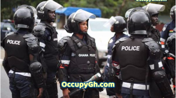 Police Shoots Two Robbers Dead