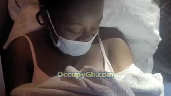 ghanaian lady welcomes baby on plane