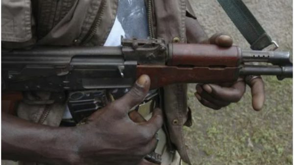 gunmen kill police officers nigeria