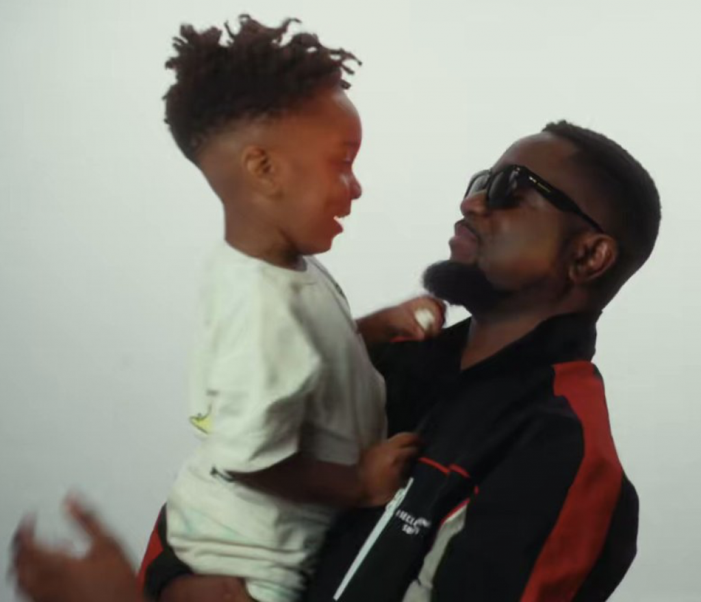 Sarkodie with son