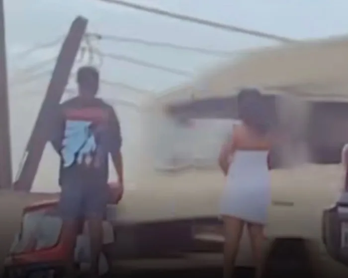 Man Finds His Girlfriend
