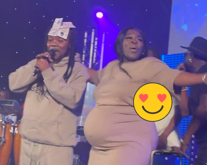 pregnant woman daddy lumba show