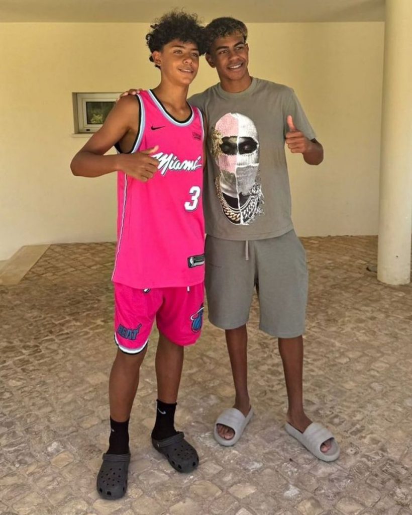 Ronaldo Jr Meets Lamine Yamal